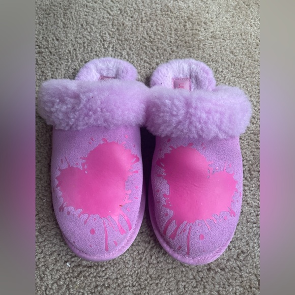 Ugg wildflower color slipper - Picture 2 of 2